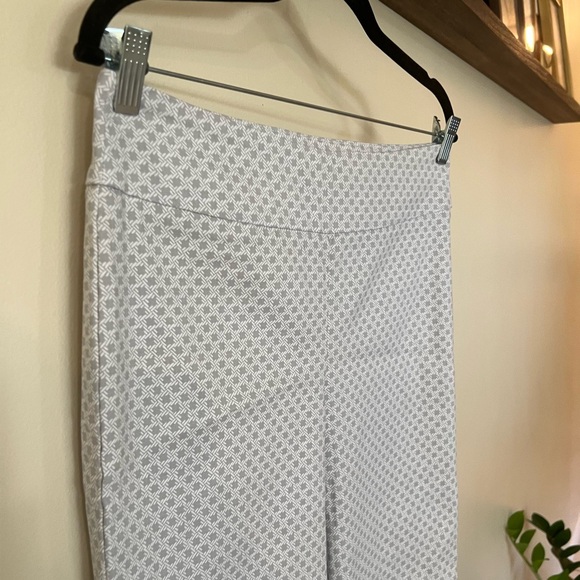 Renuar Women's Gray and Cream Patterned Pants - Picture 2 of 4